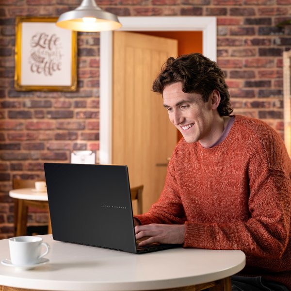 ASUS Vivobook S16 OLED Laptop Copilot PC AMD Ryzen AI-11