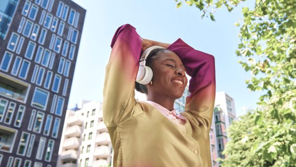 JBL Live 670NC Wireless Headphones Noise Cancelling-12